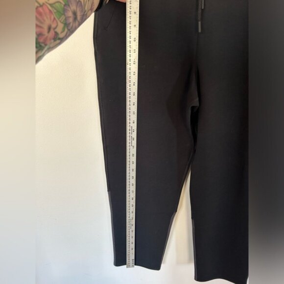 Brand New Black Gymshark Joggers - Picture 4 of 6